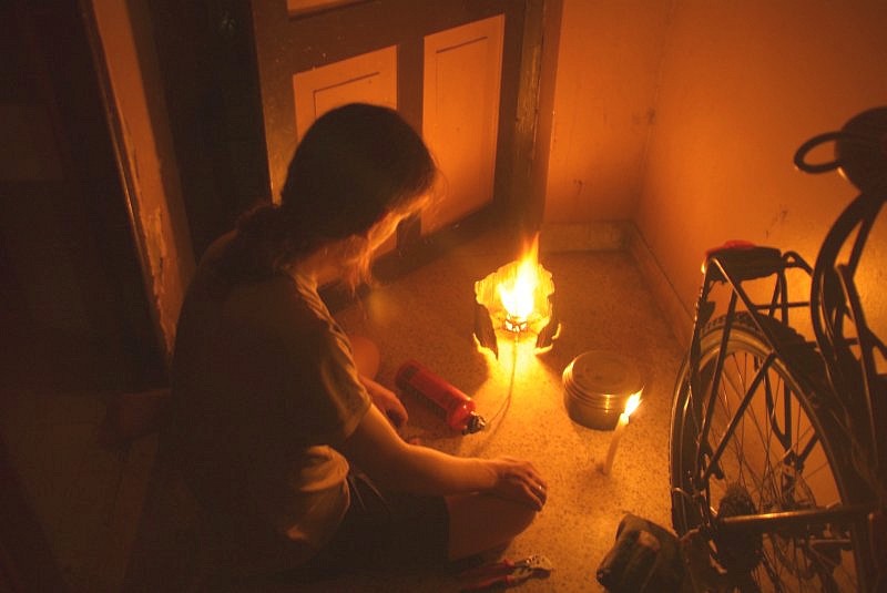 pakistan-wir-kochen-uns-vegetarisches-essen-auf-dem-campingkocher