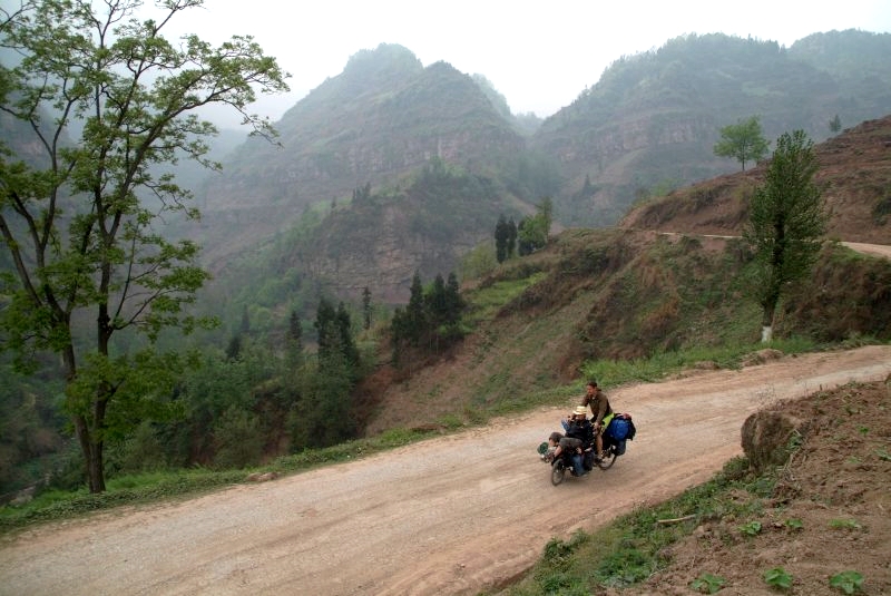 china3 016 auch suedchina ist voller berge